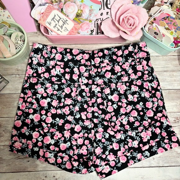 H&M Divided Ditsy Floral Jean Shorts Black & Pink High Rise Womens Sz.2 Bohemian - Picture 5 of 5